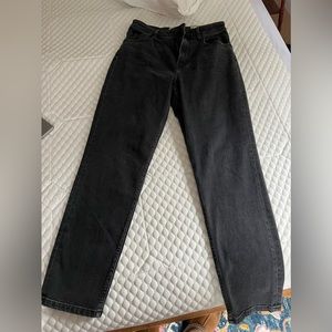 Everlane Cheeky Curvy Straight Black Jean - NEW